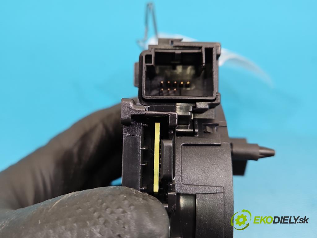 Skoda Octavia III 2013- 1.5 TSI 150 HP manual 110 kW 1498 cm3 5- Páska: airbag 5Q1953549 (Airbag)