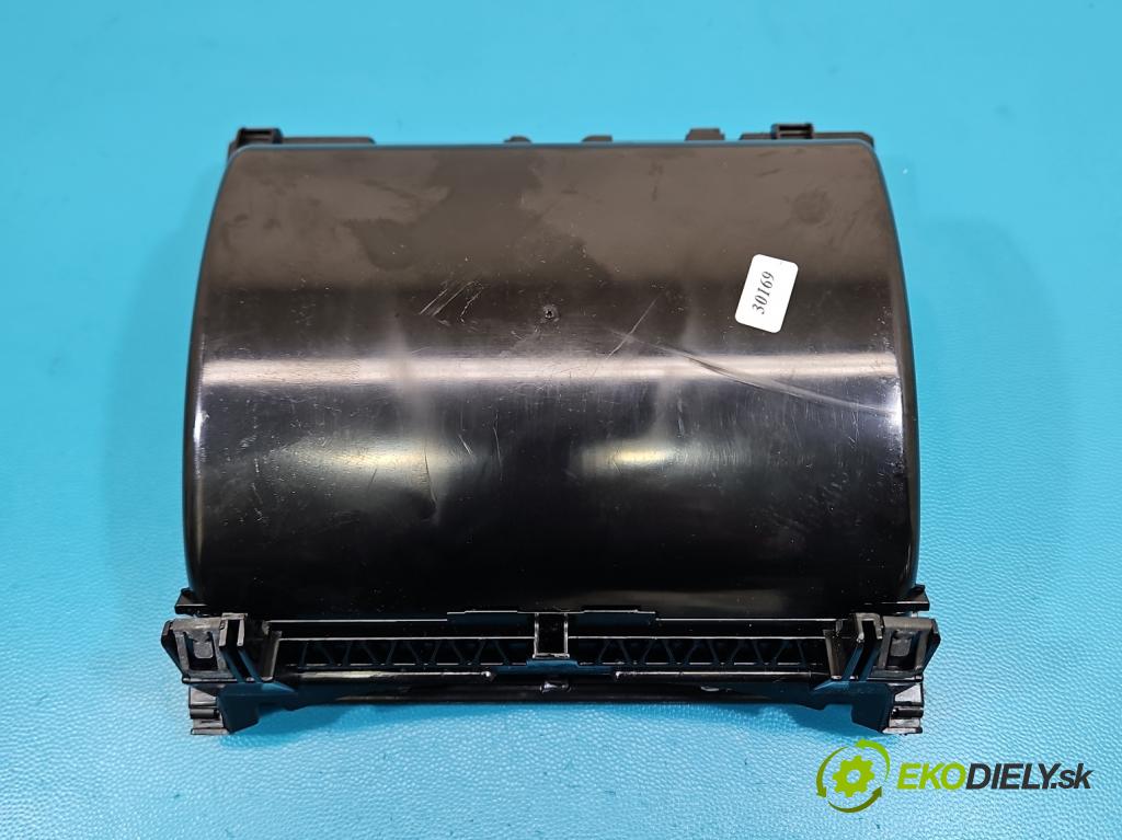 Skoda Octavia III 2013- 1.5 TSI 150 hp manual 110 kW 1498 cm3 5- lišta ozdobná interiéry: 5E1863212J