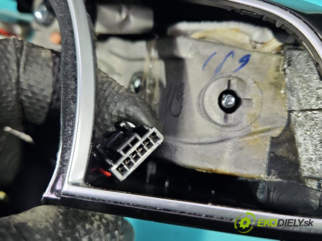 Kia Optima IV 2015-2020 1.6 T-GDI: 180 HP automatic 132.4 kW 1591 cm3 4- volant 190813-204544 (Volant)