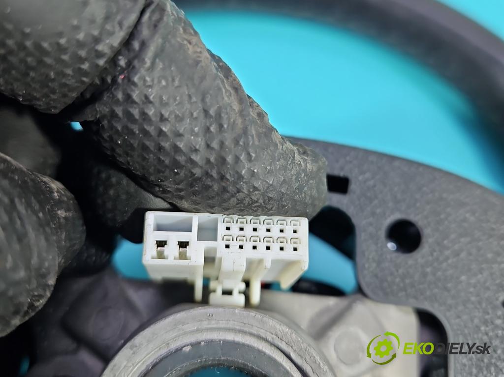 Kia Optima IV 2015-2020 1.6 T-GDI: 180 HP automatic 132.4 kW 1591 cm3 4- volant 190813-204544 (Volant)