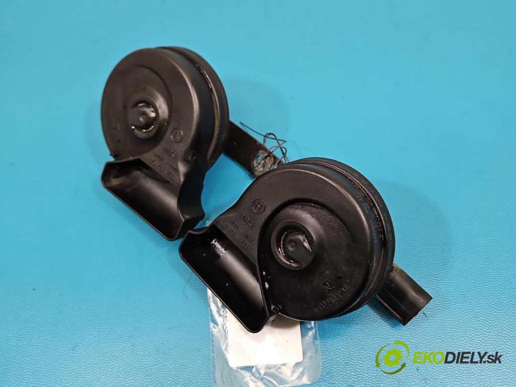 Skoda Octavia III 2013- 1.5 TSI 150 hp manual 110 kW 1498 cm3 5- Klakson: 5Q0951221A