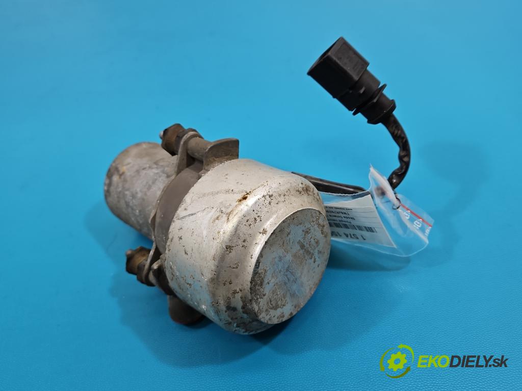 Skoda Octavia III 2013- 1.5 TSI 150 hp manual 110 kW 1498 cm3 5- čerpadlo vákuum 5Q0612181