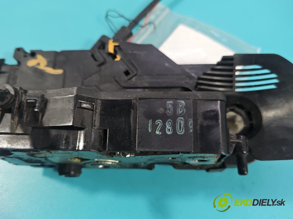 Citroen C3 Picasso 2008-2017 1.6 hdi 109 HP manual 80 kW 1560 cm3 5- zámok predné ľavý 24087816