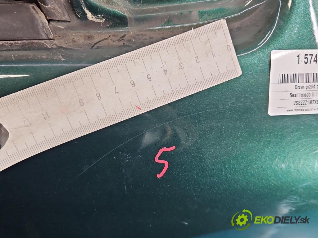 Seat Toledo II 1998-2004 1.6 SR 101 HP manual 74 kW 1595 cm3 4- dvere predné pravé  (Kľučka dverí ostatné)