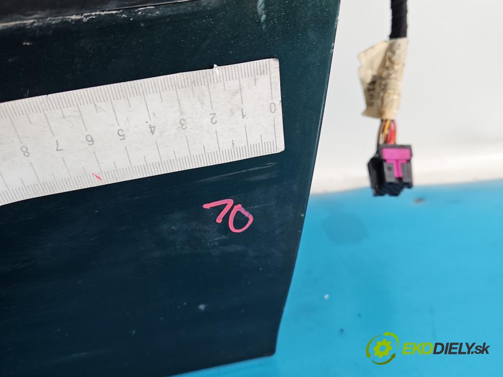 Seat Toledo II 1998-2004 1.6 SR 101 HP manual 74 kW 1595 cm3 4- dvere predné pravé  (Kľučka dverí ostatné)