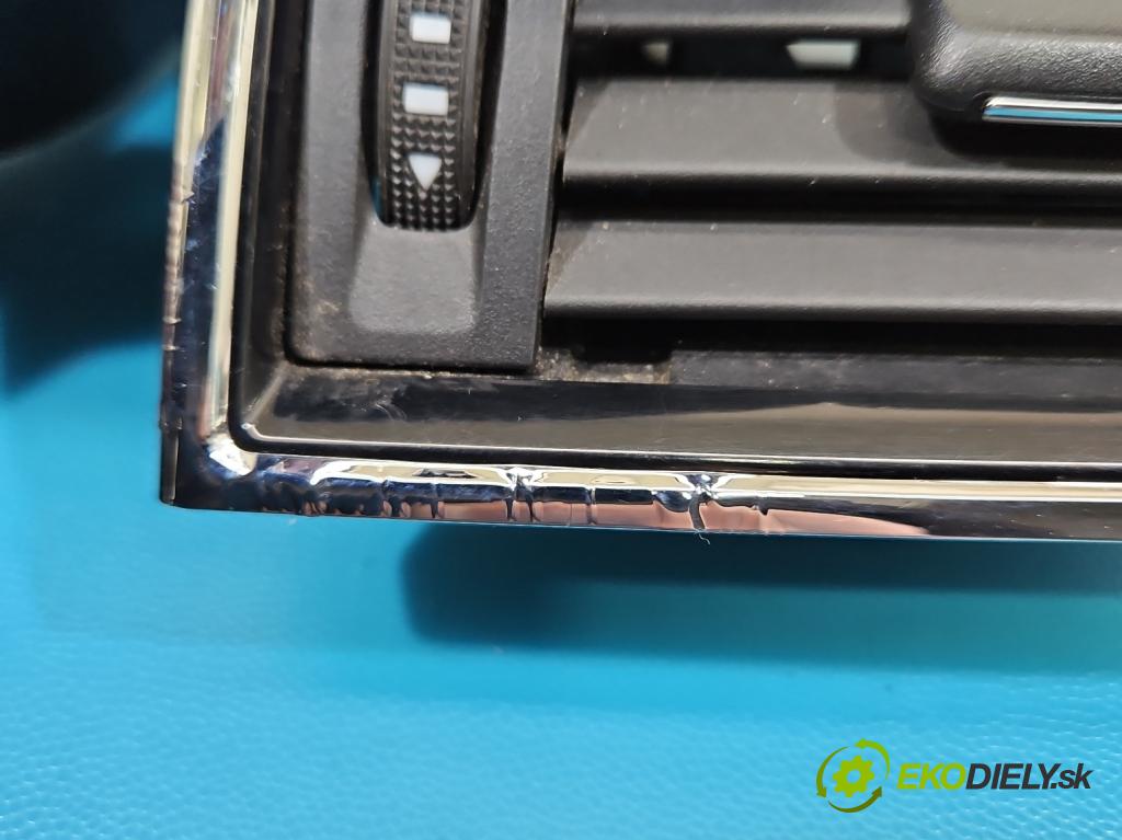 Skoda Octavia III 2013- 1.5 TSI 150 HP manual 110 kW 1498 cm3 5- Mřížka: kúrenia ostatné 5E0819701E