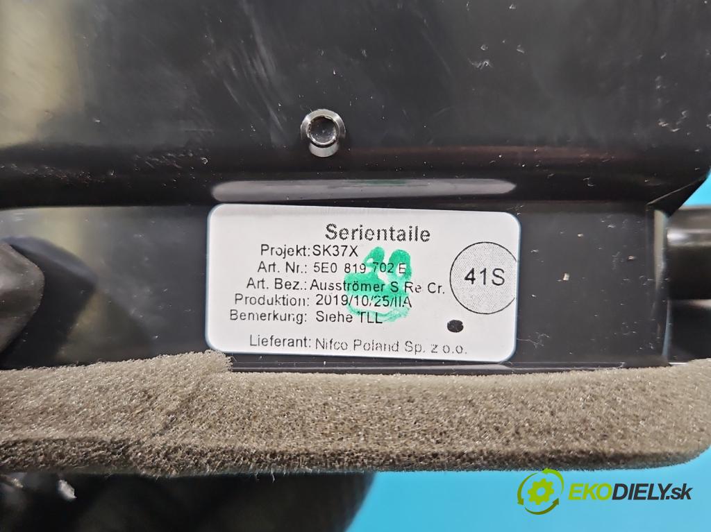 Skoda Octavia III 2013- 1.5 TSI 150 HP manual 110 kW 1498 cm3 5- Mřížka: kúrenia ostatné