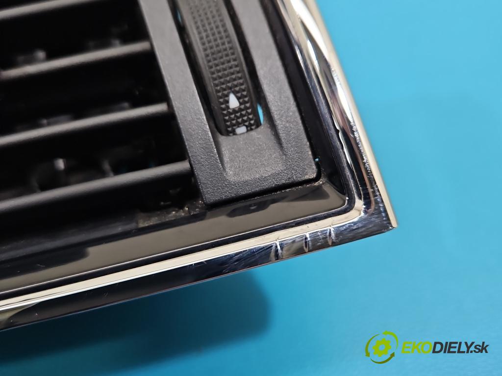 Skoda Octavia III 2013- 1.5 TSI 150 HP manual 110 kW 1498 cm3 5- Mřížka: kúrenia ostatné