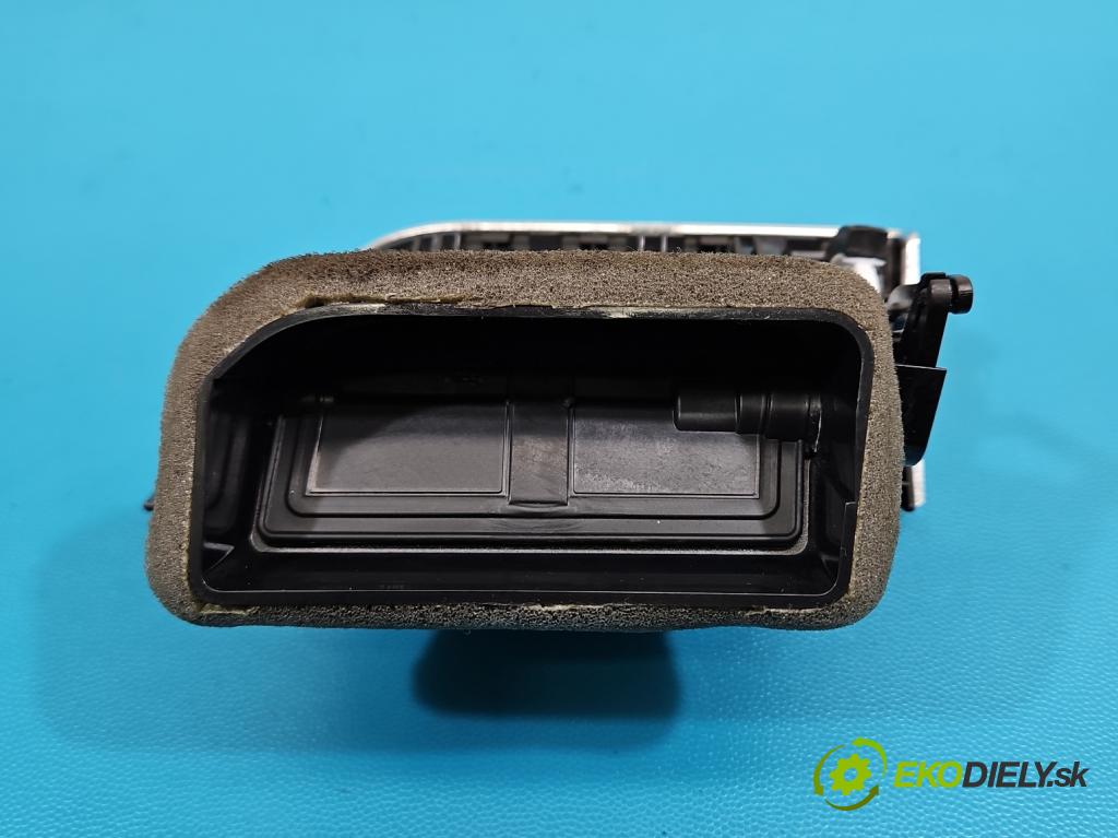 Skoda Octavia III 2013- 1.5 TSI 150 HP manual 110 kW 1498 cm3 5- Mřížka: kúrenia ostatné