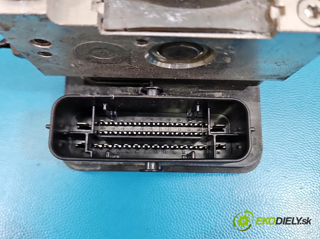 Skoda Octavia III 2013- 1.5 TSI 150 HP manual 110 kW 1498 cm3 5- čerpadlo abs 5Q0614517ET (Pumpa ABS)