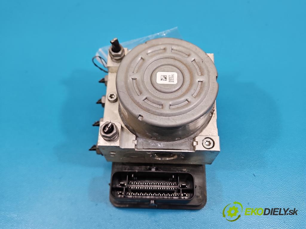 Skoda Octavia III 2013- 1.5 TSI 150 HP manual 110 kW 1498 cm3 5- čerpadlo abs 5Q0614517ET (Pumpa ABS)