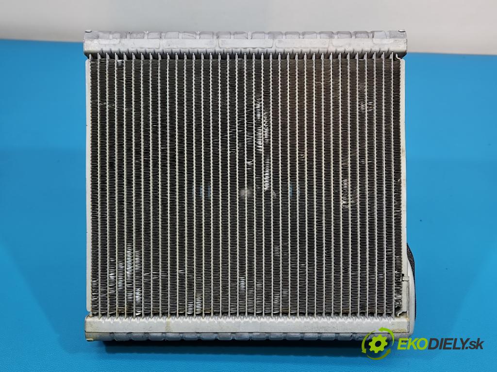 Skoda Octavia III 2013- 1.5 TSI 150 HP manual 110 kW 1498 cm3 5- radiator 5Q1816105E (Radiátor kúrenia)