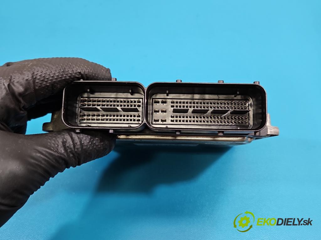 Skoda Octavia III 2013- 1.5 TSI 150 hp manual 110 kW 1498 cm3 5- řídící jednotka motoru 0261S21433