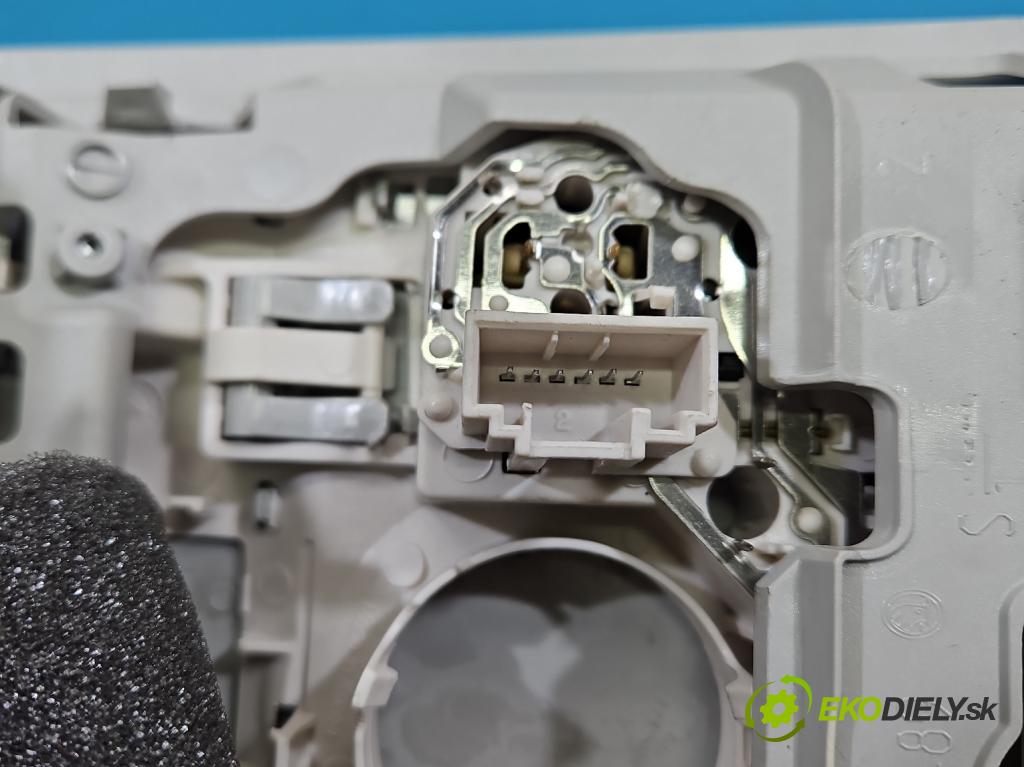 Skoda Octavia III 2013- 1.5 TSI 150 HP manual 110 kW 1498 cm3 5- svetlo / reflektor interiéra 1K0947105