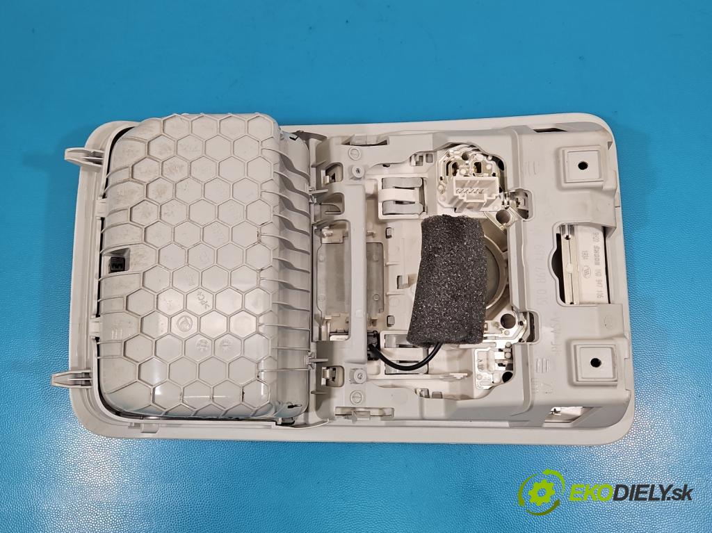 Skoda Octavia III 2013- 1.5 TSI 150 HP manual 110 kW 1498 cm3 5- svetlo / reflektor interiéra 1K0947105