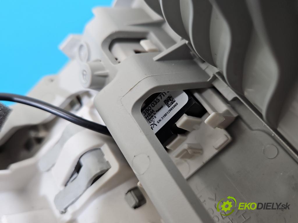 Skoda Octavia III 2013- 1.5 TSI 150 HP manual 110 kW 1498 cm3 5- svetlo / reflektor interiéra 1K0947105