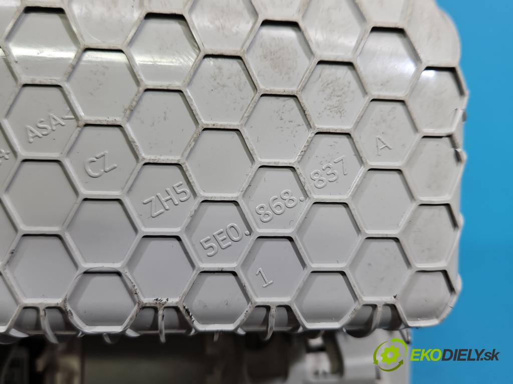 Skoda Octavia III 2013- 1.5 TSI 150 HP manual 110 kW 1498 cm3 5- svetlo / reflektor interiéra 1K0947105