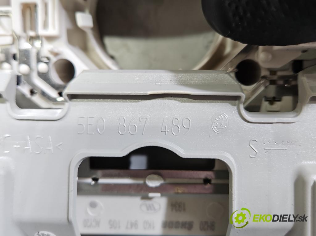 Skoda Octavia III 2013- 1.5 TSI 150 HP manual 110 kW 1498 cm3 5- svetlo / reflektor interiéra 1K0947105