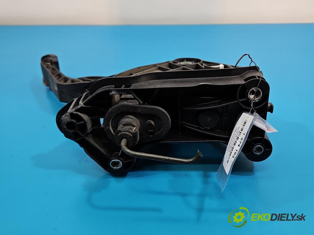 Skoda Octavia III 2013- 1.5 TSI 150 HP manual 110 kW 1498 cm3 5- pedále ostatné 5Q1721059HN