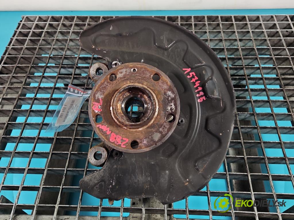 Skoda Octavia III 2013- 1.5 TSI 150 hp manual 110 kW 1498 cm3 5- náboj levé  (Náboj kola)