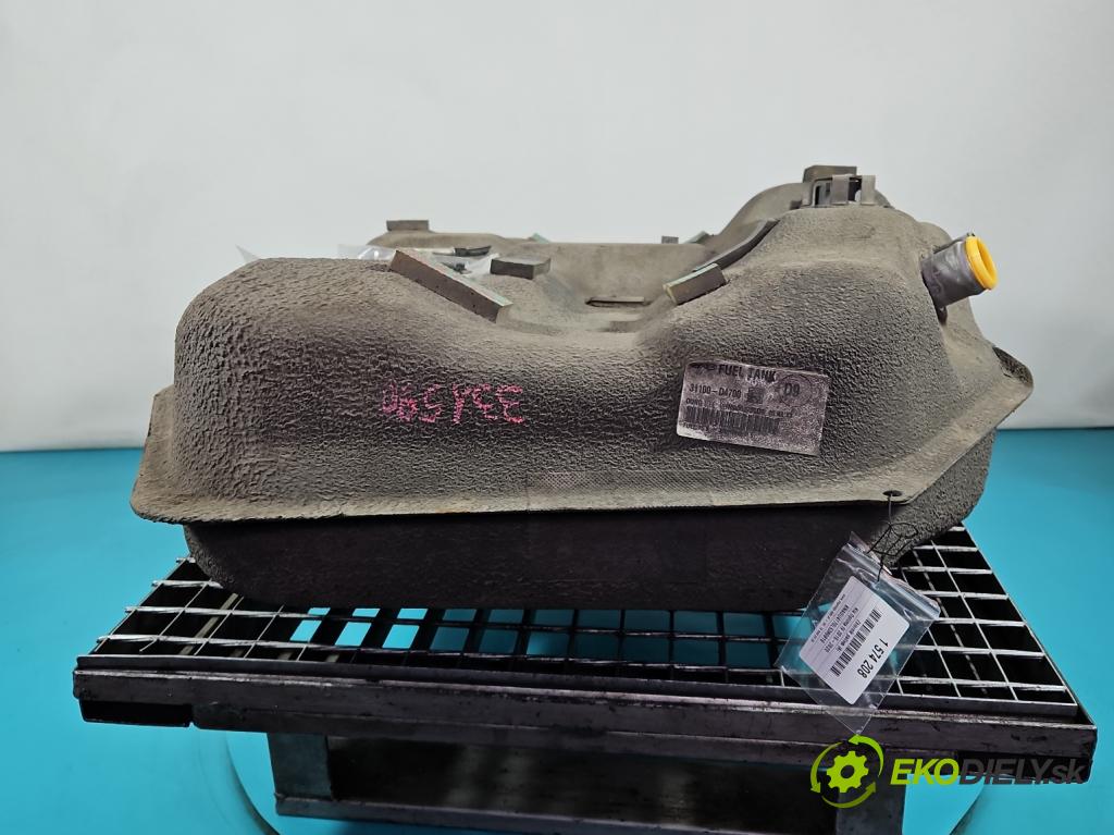 Kia Optima IV 2015-2020 1.6 T-GDI: 180 HP automatic 132.4 kW 1591 cm3 4- Nádrž: palivo 31100-D4700 (Palivová nádrž)