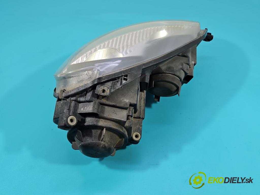 Vw Golf V 2003-2009 1.6 FSI 116 HP manual 85 kW 1598 cm3 5- Reflektor: ľavý 1K6941005A (Kľučka dverí ostatné)