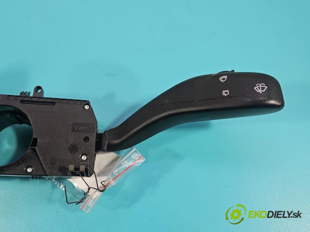 Vw Polo IV 9N 2001-2009 1.4 16V 80 HP manual 59 kW 1390 cm3 5- prepínač komplex: 6Q0953503CE (Prepínacie páčky pod volantom)