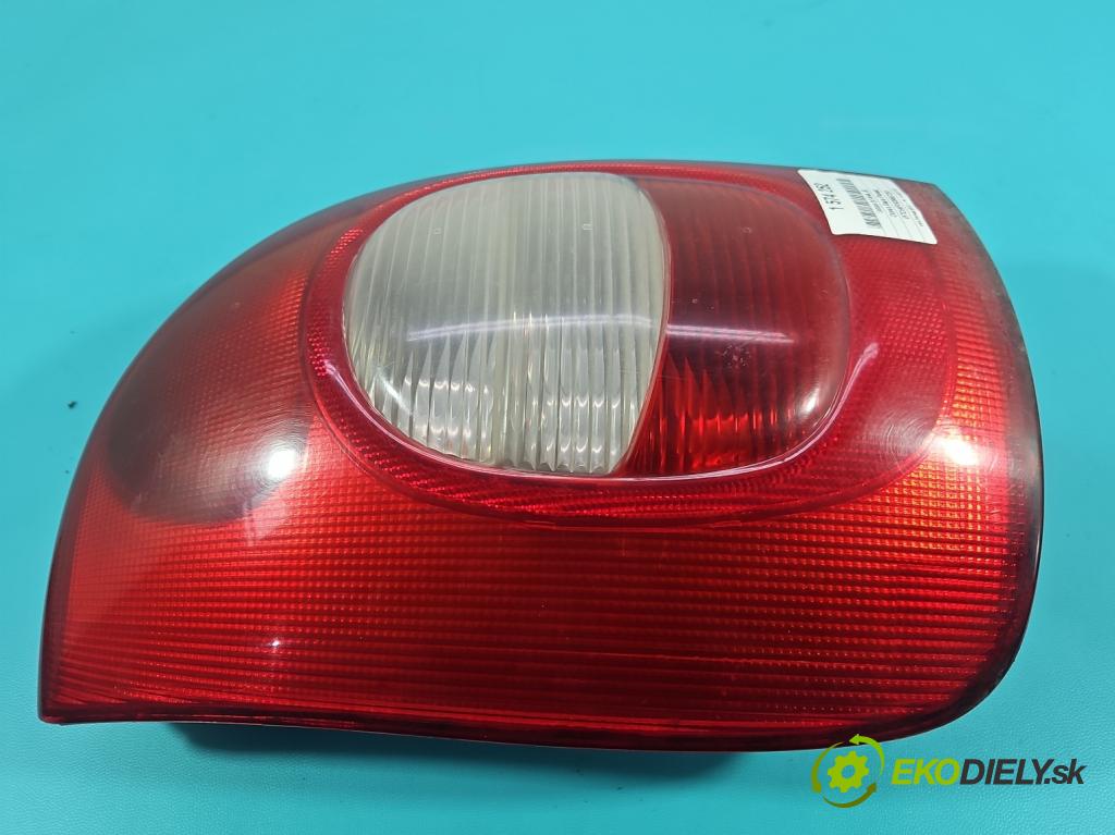 Citroen Xsara Picasso 1.6 8V 95 hp manual 70 kW 1587 cm3 5- světlo zadní levé  (Klika dveří ostatní)