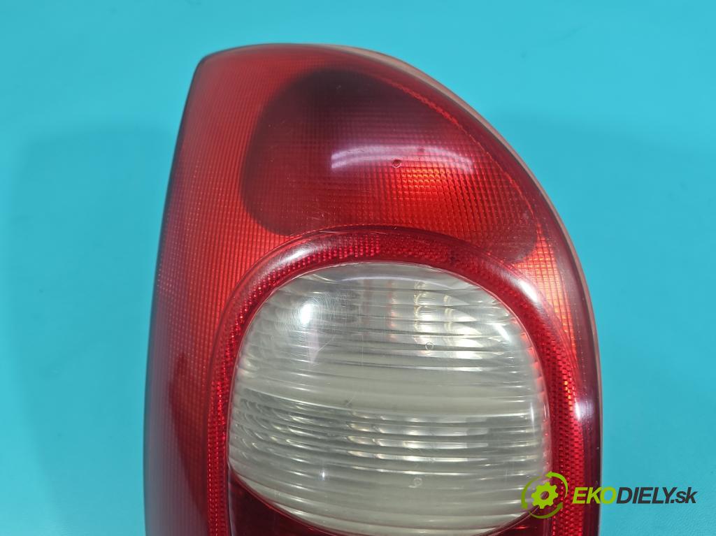 Citroen Xsara Picasso 1.6 8V 95 hp manual 70 kW 1587 cm3 5- světlo zadní levé  (Klika dveří ostatní)