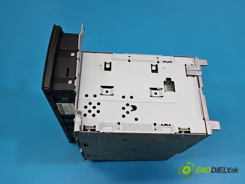 Audi A4 B8 2007-2015 1.8 TFSI 160 HP manual 118 kW 1798 cm3 5- Radio originál 8T1035186B