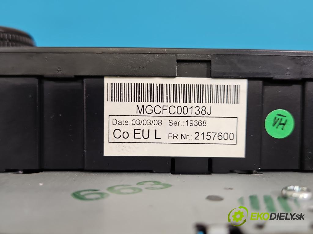 Audi A4 B8 2007-2015 1.8 TFSI 160 HP manual 118 kW 1798 cm3 5- Radio originál 8T1035186B