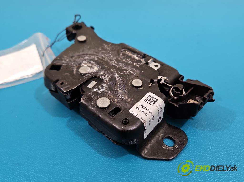 Bmw iX1 U11 0.0 elektrický: 272 HP automatic 200 kW 1 cm3 5- zámok kufrové dvere zadné 163672-10