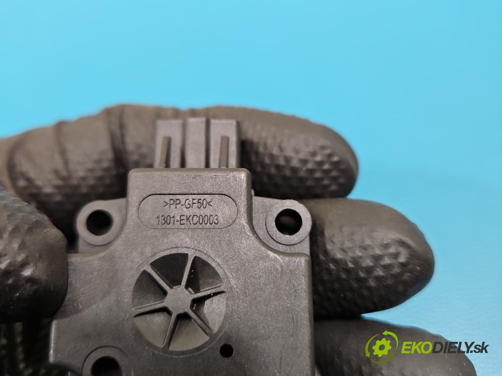 Bmw iX1 U11 0.0 elektrický: 272 HP automatic 200 kW 1 cm3 5- motor: kúrenia T53556C-E