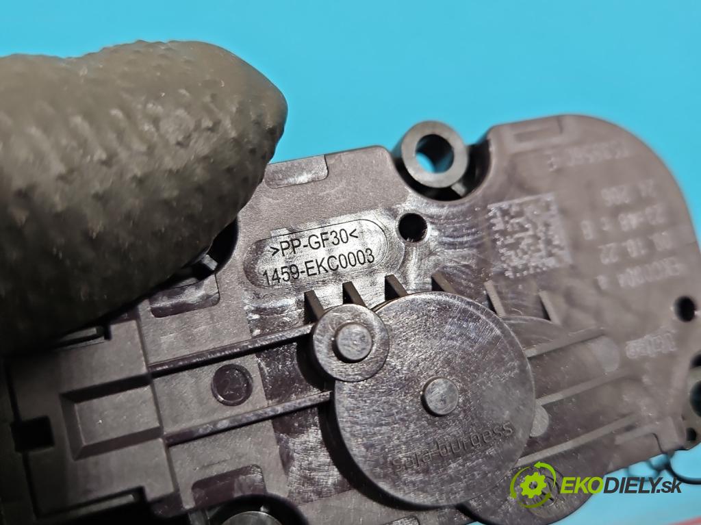 Bmw iX1 U11 0.0 elektrický: 272 HP automatic 200 kW 1 cm3 5- motor: kúrenia T53556C-E