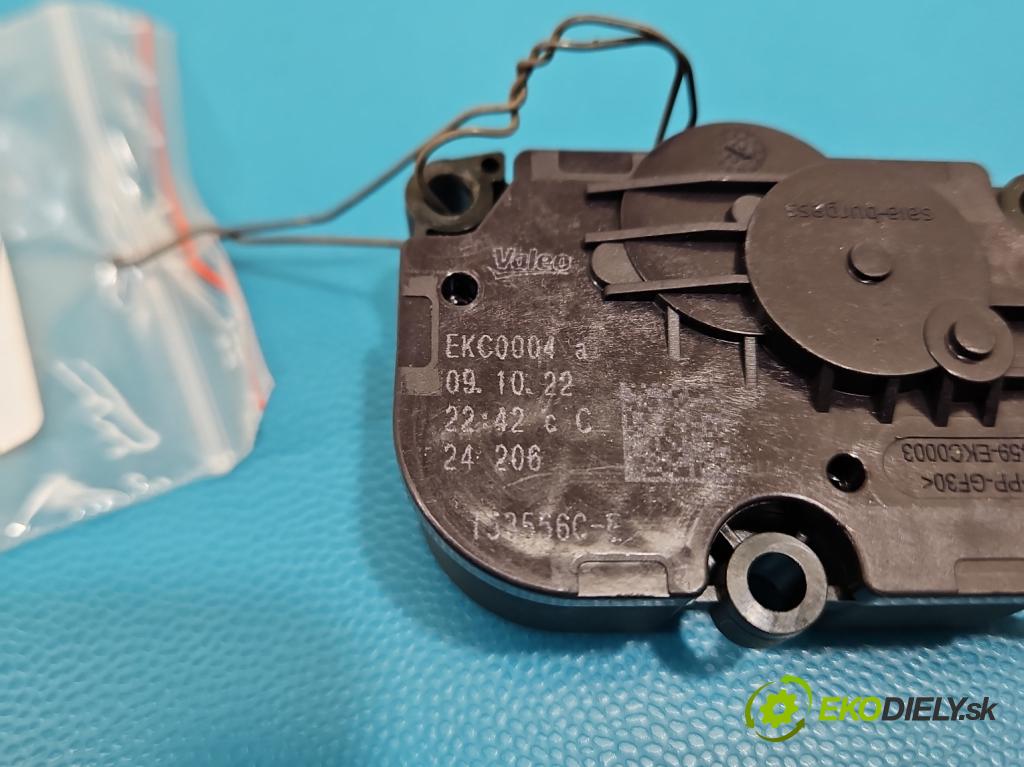 Bmw iX1 U11 0.0 elektrický: 272 HP automatic 200 kW 1 cm3 5- motor: kúrenia T53556C-E