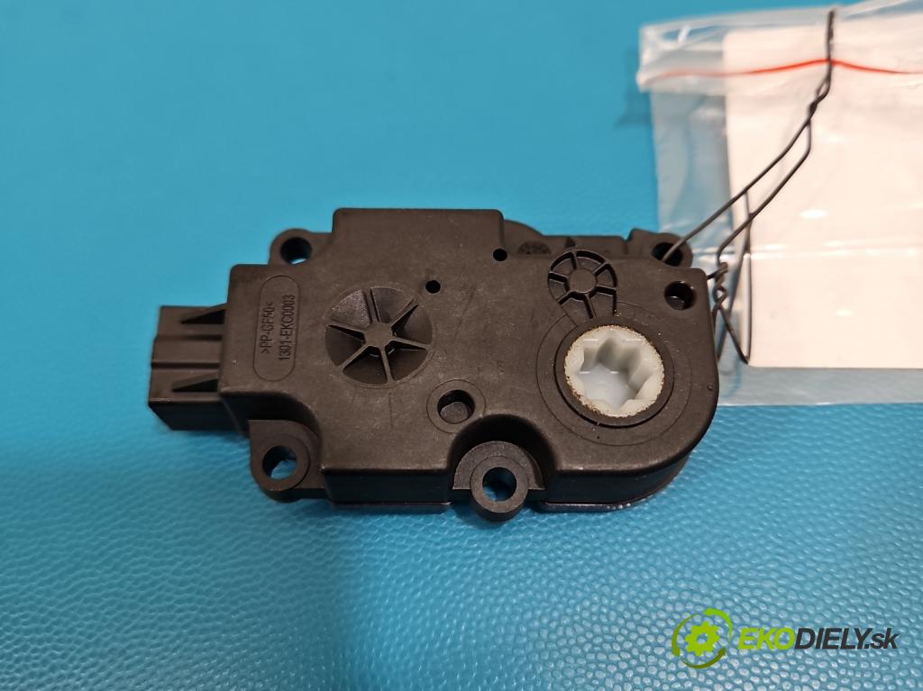 Bmw iX1 U11 0.0 elektrický: 272 HP automatic 200 kW 1 cm3 5- motor: kúrenia T53556C-E