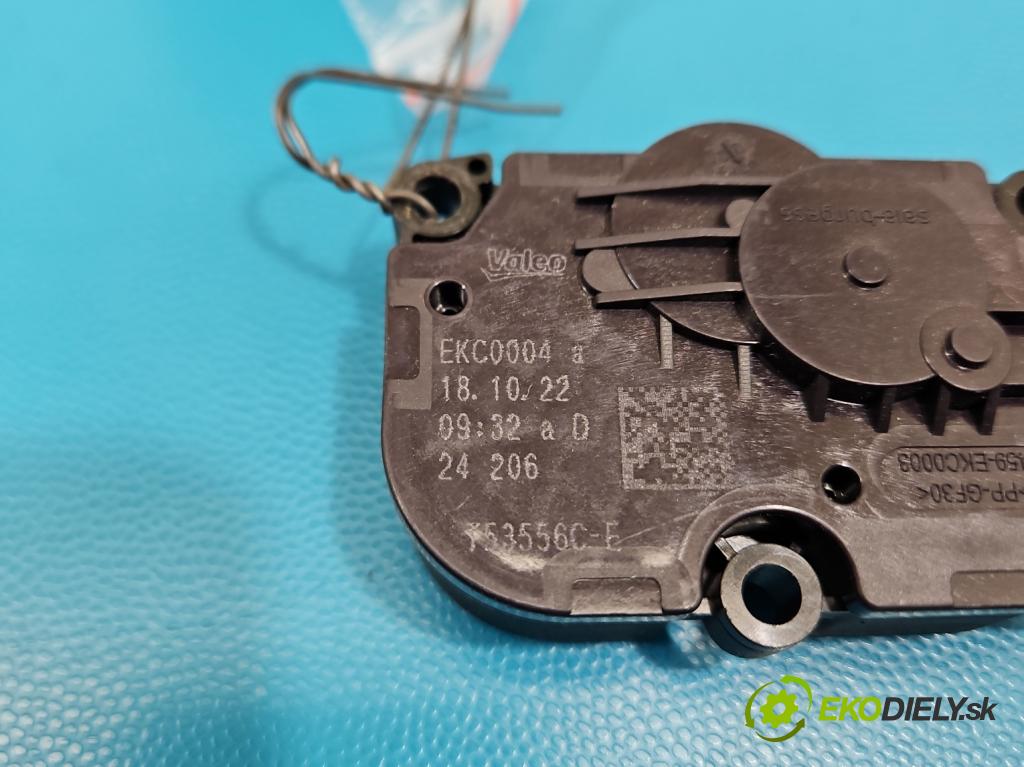 Bmw iX1 U11 0.0 elektrický: 272 hp automatic 200 kW 1 cm3 5- motorek topení T53556C-E