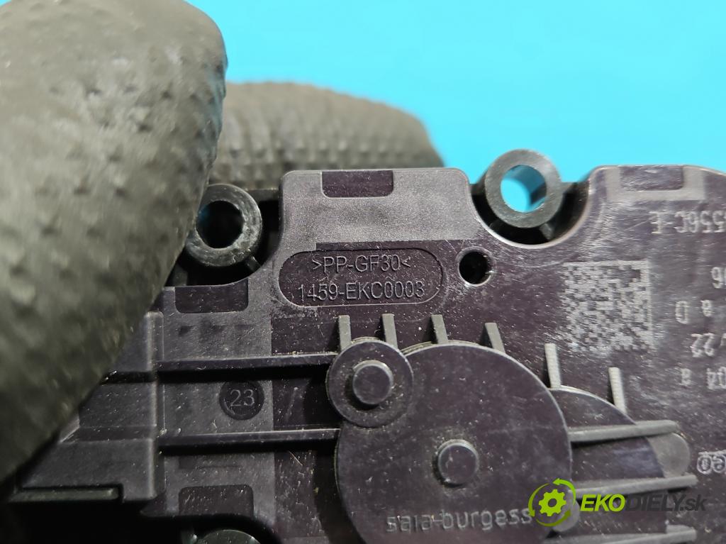 Bmw iX1 U11 0.0 elektrický: 272 hp automatic 200 kW 1 cm3 5- motorek topení T53556C-E