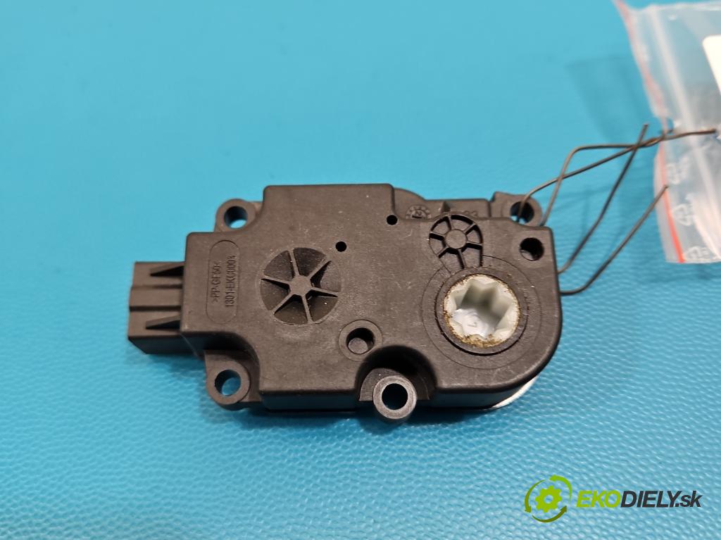 Bmw iX1 U11 0.0 elektrický: 272 hp automatic 200 kW 1 cm3 5- motorek topení T53556C-E