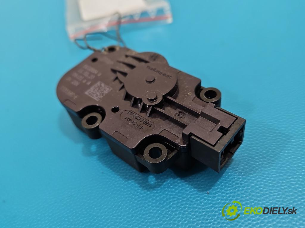 Bmw iX1 U11 0.0 elektrický: 272 HP automatic 200 kW 1 cm3 5- motor: kúrenia T53556C-E