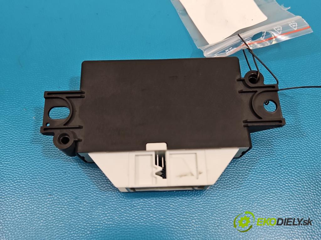 Bmw iX1 U11 0.0 elektrický: 272 HP automatic 200 kW 1 cm3 5- riadiaca jednotka parkovaní: 2231201136