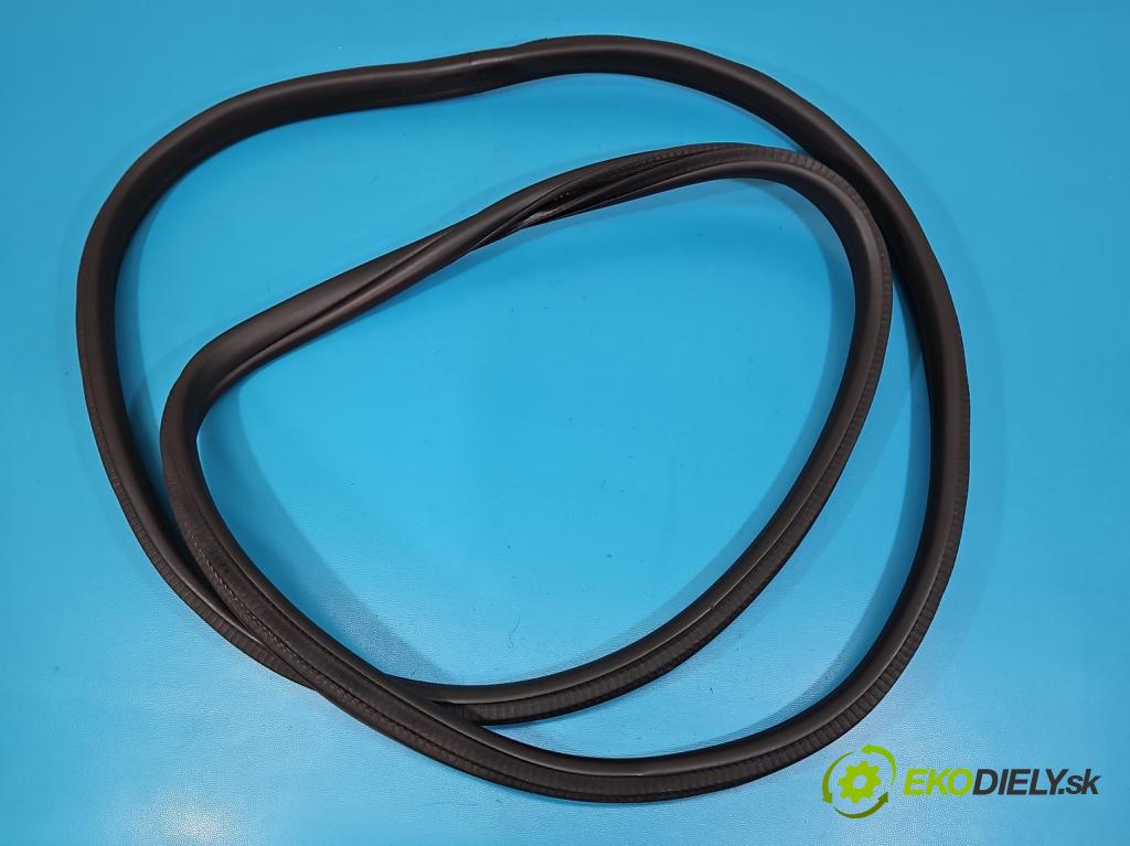 Bmw iX1 U11 0.0 elektrický: 272 HP automatic 200 kW 1 cm3 5- Těsnění: dvere zadné ľavé  (Karoséria ostatné)