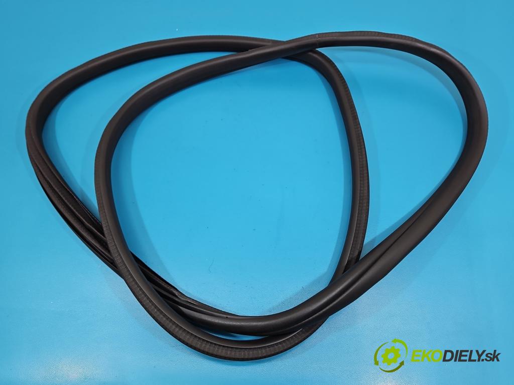 Bmw iX1 U11 0.0 elektrický: 272 HP automatic 200 kW 1 cm3 5- Těsnění: dvere zadné pravé  (Karoséria ostatné)