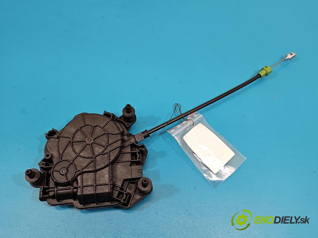 Bmw iX1 U11 0.0 elektrický: 272 HP automatic 200 kW 1 cm3 5- zámok kufrové dvere zadné E65212-100