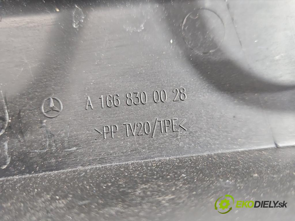 Mercedes GL II X166 2012-2015 4.7 V8 278928 340KM: automatic 250 kW 4663 cm3 5- torpédo A1668300028 (Torpédo (plast pod čelným sklom))