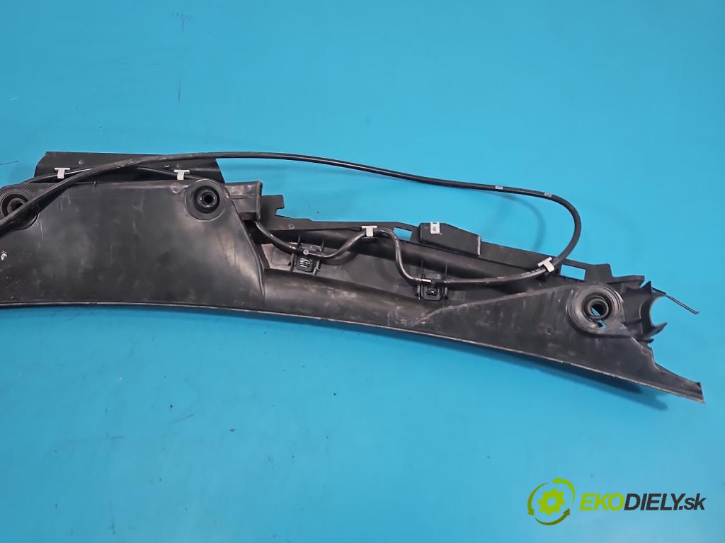 Mercedes GL II X166 2012-2015 4.7 V8 278928 340KM: automatic 250 kW 4663 cm3 5- torpédo A1668300028 (Torpédo (plast pod čelným sklom))