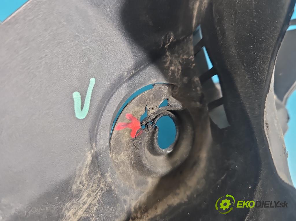 Mercedes GL II X166 2012-2015 4.7 V8 278928 340KM: automatic 250 kW 4663 cm3 5- torpédo A1668300028 (Torpédo (plast pod čelným sklom))