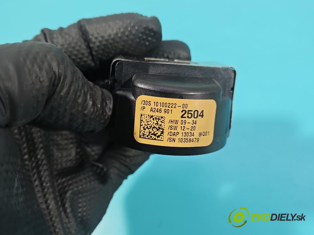 Mercedes GL II X166 2012-2015 4.7 V8 278928 340KM automatic 250 kW 4663 cm3 5- snímač déšť: A2469012504 (Snímač deště)