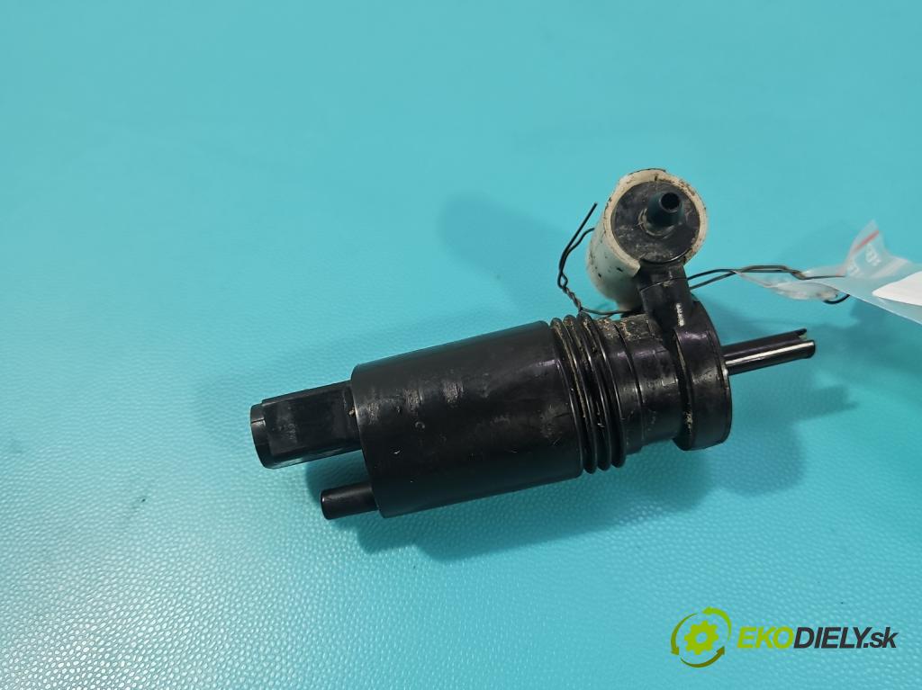 Mercedes GL II X166 2012-2015 4.7 V8 278928 340KM: automatic 250 kW 4663 cm3 5- pompa ostrekovačov 1006671 (Motorček ostrekovačov)