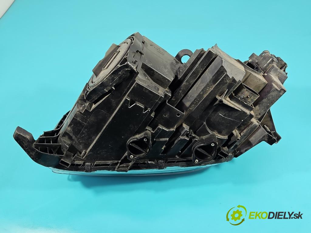 Mercedes GL II X166 2012-2015 4.7 V8 278928 340KM: automatic 250 kW 4663 cm3 5- Reflektor: pravý A1668208959 (Svetlo predné pravé)